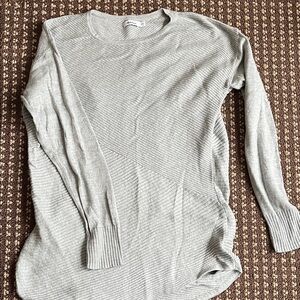 Reitmans Light Gray Ribbed Knit Top